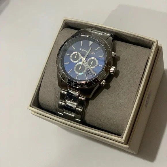 Michael Kors Watch Men’s - Picture 4 of 4